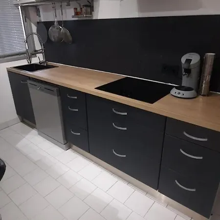 Loft Proche Mer, Jacuzzi Cinema Appartement Mandelieu