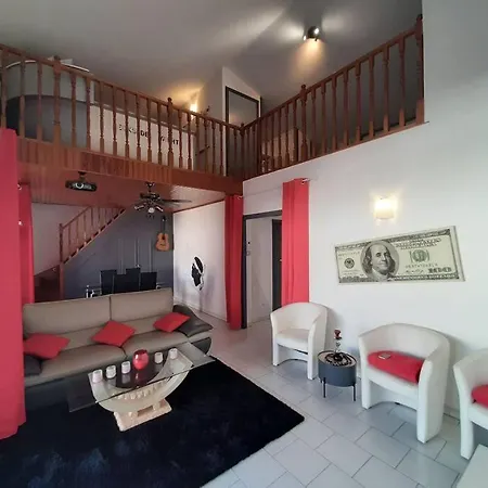 Loft Proche Mer, Jacuzzi Cinema Apartment Mandelieu-la-Napoule